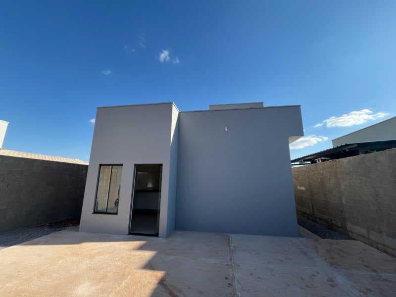 Casa 2 quartos à venda Patos de Minas,MG - R$ 300.000