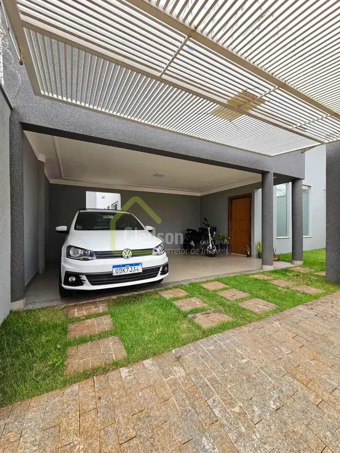 Casa térrea à venda no Jardim Vitória | 3 Quartos (1 suíte) | 170m² | R$ 650.000