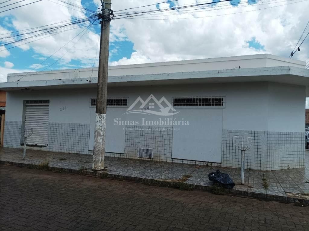 Loja para Locação, em Patos de Minas, bairro Cristo Redentor, 1 banheiro