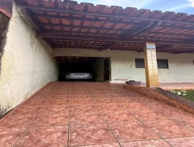 Casa para Venda, em Patos de Minas, bairro Nossa Senhora de Fatima, 3 dormitórios, 1 banheiro, 1 vaga