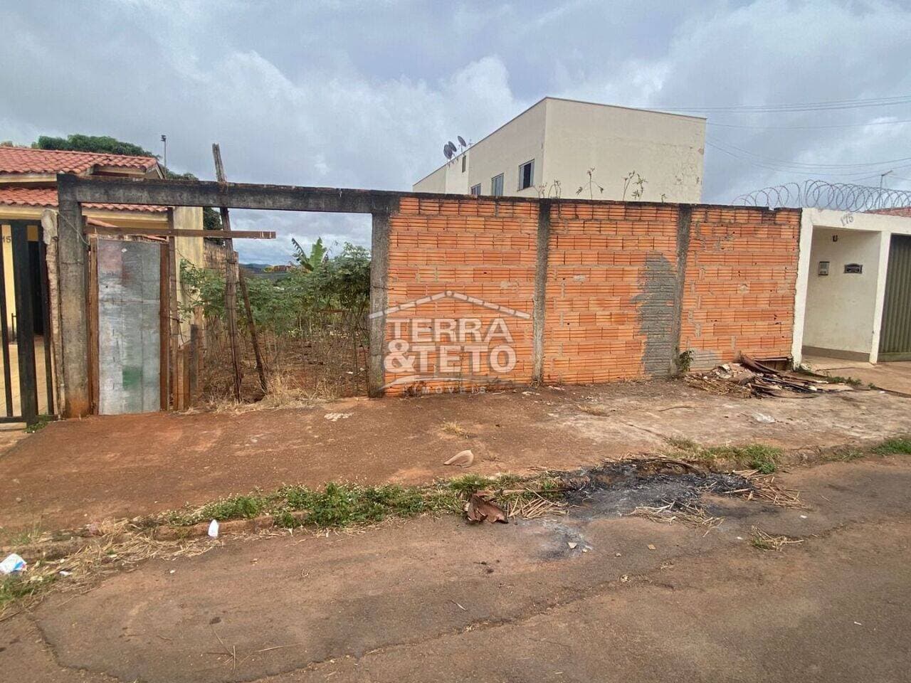 Terreno de 1.600 m² Nossa Senhora de Fátima - Patos de Minas, aluguel por R$ 3.000/mês