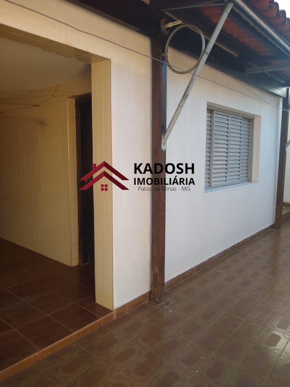 ALUGA-SE ESTA EXCELENTE CASA NO BAIRRO AURÉLIO CAIXETA!!